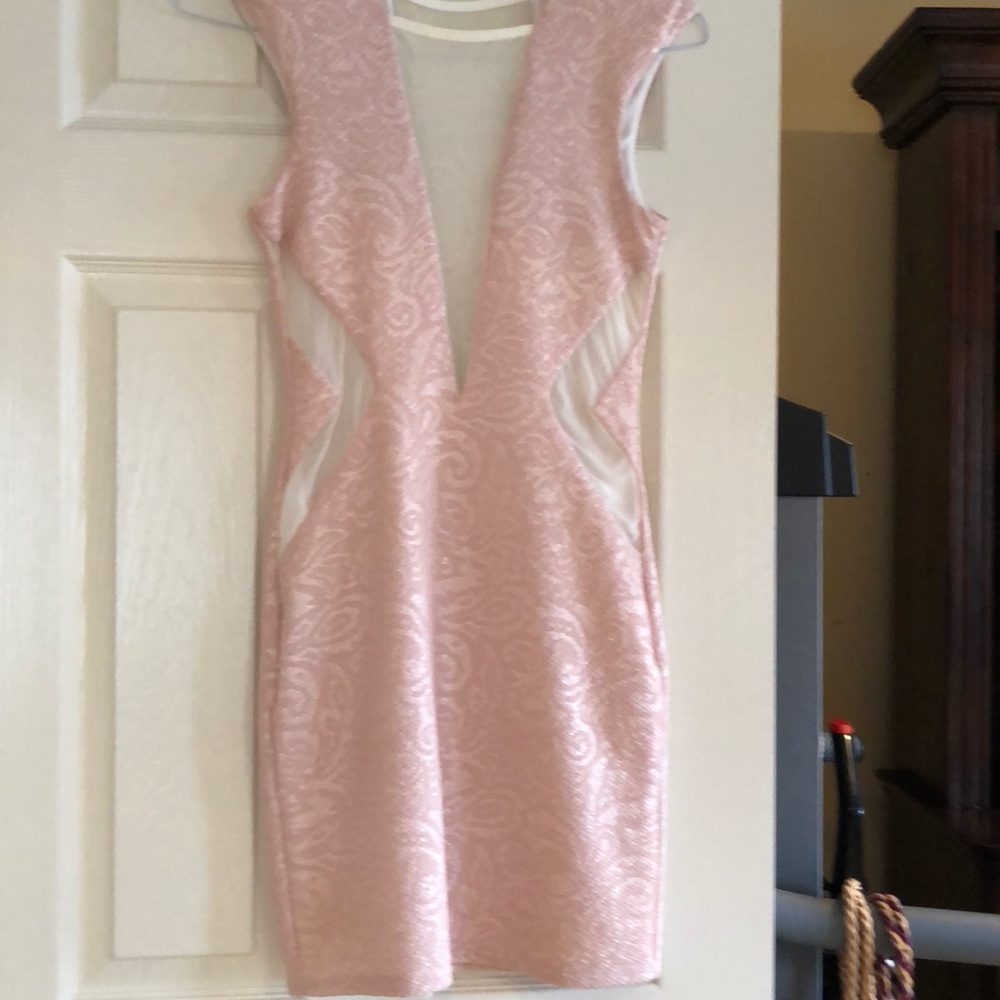 Adorable pink n cream stretchy dress